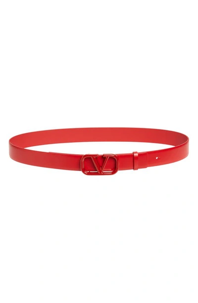 Valentino Garavani Vlogo Signature Leather Belt In Ju5 Rouge Pur