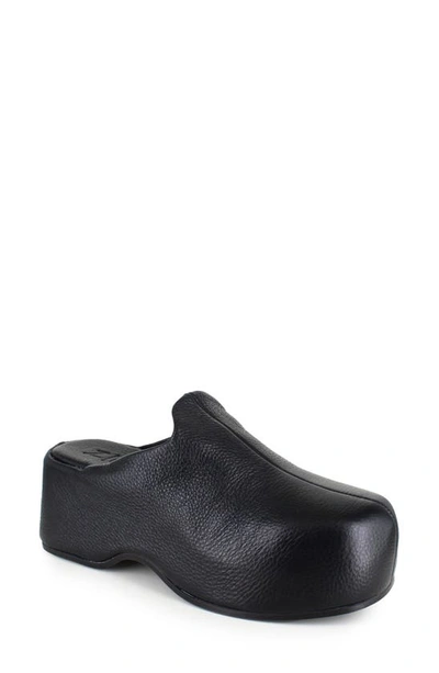 Zigi Kristen Platform Clog In Black Leather