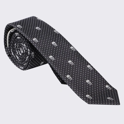 Alexander Mcqueen Black And White Silk Tie In Black White