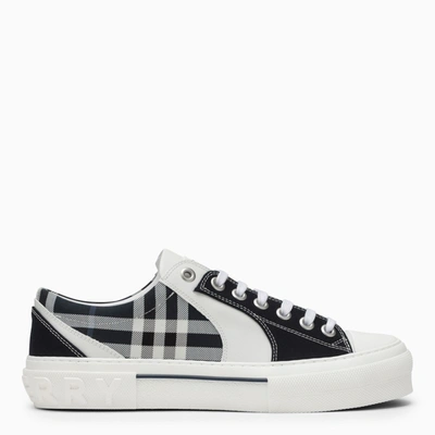 Burberry Low White Trainer With Check Motif