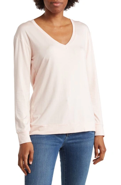 Go Couture Henley Back Cutout Top In Crystal Rose