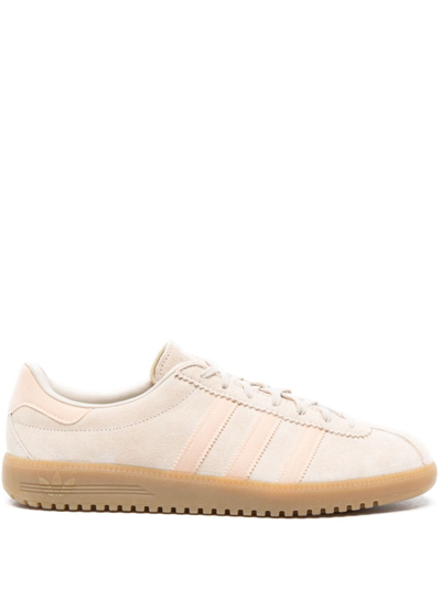 Adidas Originals Bermuda Low-top Sneakers In Neutrals