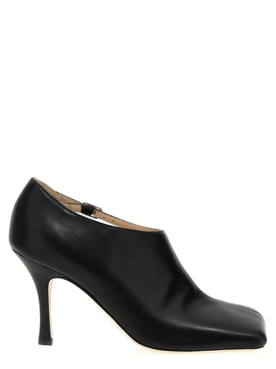 A.w.a.k.e. Mode Wilma Chubby Pumps In Black