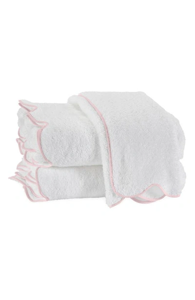 Matouk Cairo Scallop Trim Cotton Hand Towel In Pink