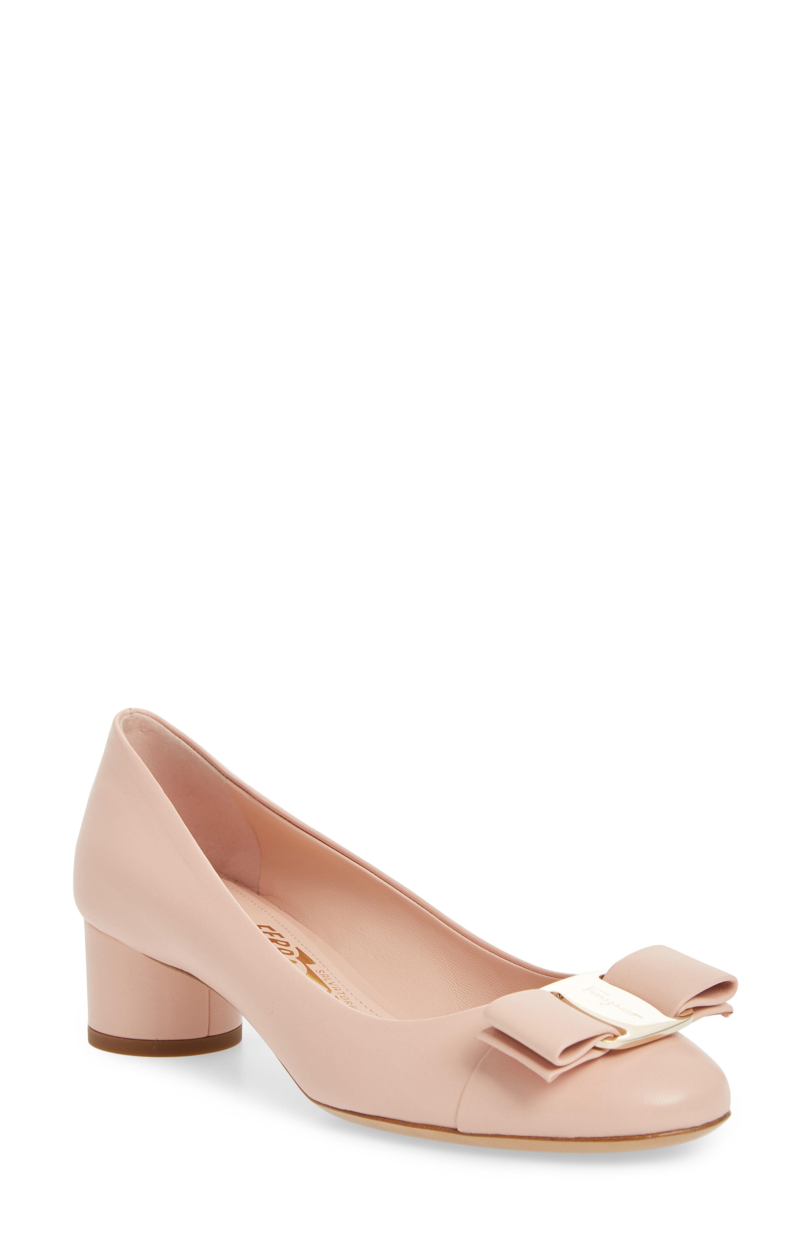 salvatore ferragamo vara bow pump