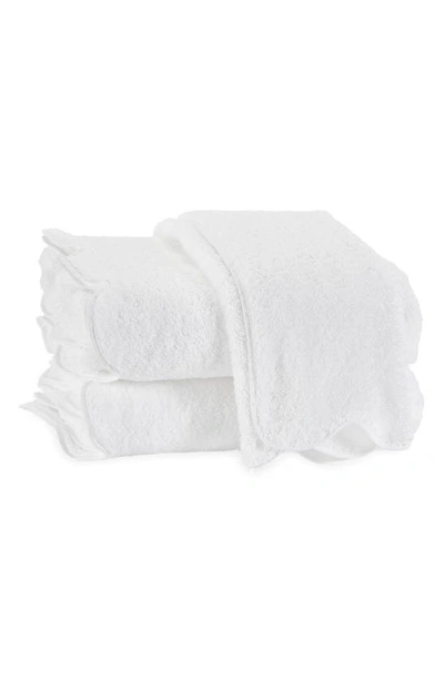 Matouk Cairo Scalloped Edge Cotton Bath Towel In White