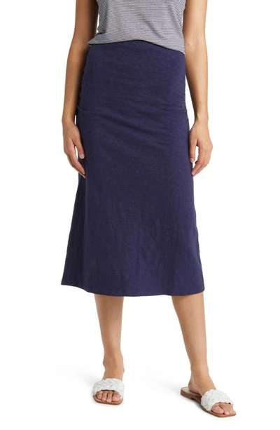 Caslon Softly Ruched Midi Skirt In Navy Peacoat