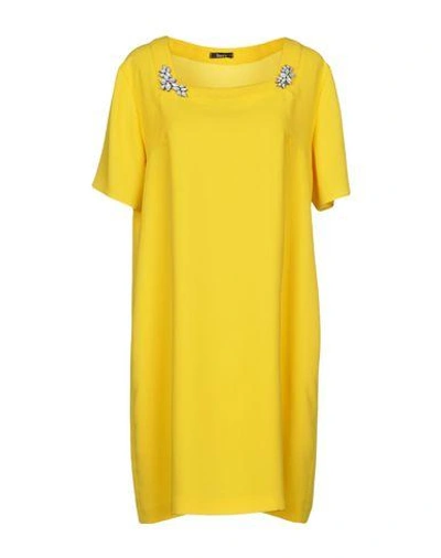 Hanita Short Dresses In Yellow