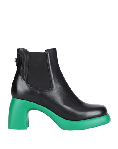 Karl Lagerfeld Astragon Leather Ankle Boots In Black