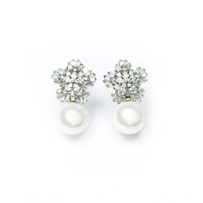 Apples & Figs Arlene Pearl Cluster Earrings