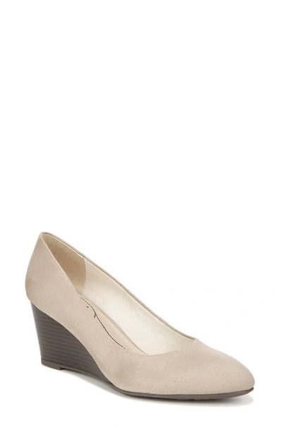 Lifestride Gio Wedge Pump In Dover Microsuede