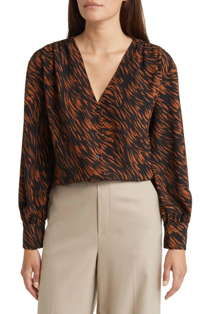 Nordstrom Print V-neck Blouse In Black- Rust Wind Strokes