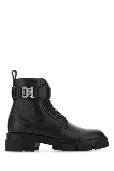 Givenchy Boots In 001