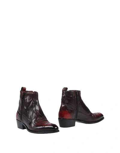 Alexander Hotto Ankle Boot In Maroon