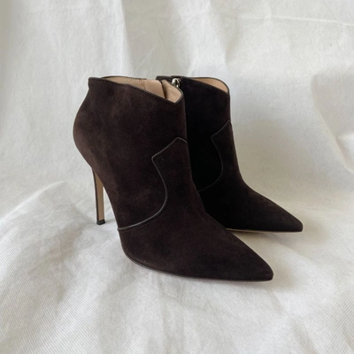 Pre-owned Gianvito Rossi Brown Suede Bootie, 37.5