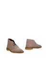 Clarks Boots In Dove Grey
