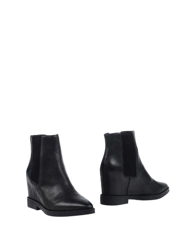 Ash Ankle Boot In Black