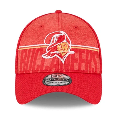 New Era Red Tampa Bay Buccaneers 2023 Nfl Training Camp Throwback 39thirty Flex Fit Hat
