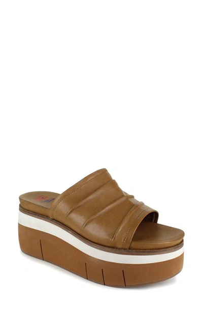 National Comfort Scrunched Platform Slide Sandal In Tan Leather