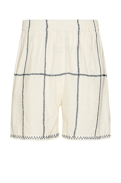 Harago Off-white Embroidered Shorts In Off White