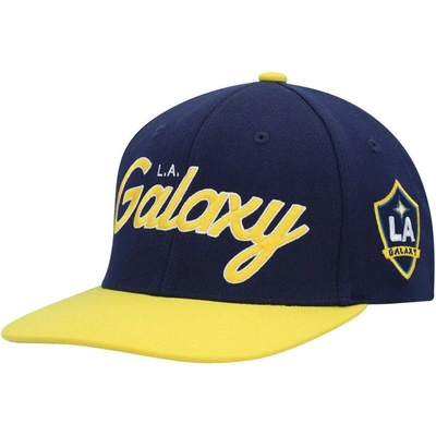 Mitchell & Ness Men's  Navy La Galaxy Team Script 2.0 Stretch Snapback Hat