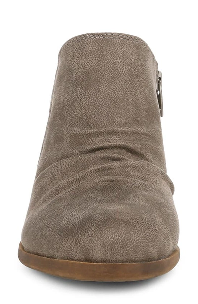 Lifestride Aurora Scrunch Ankle Boot In Ash