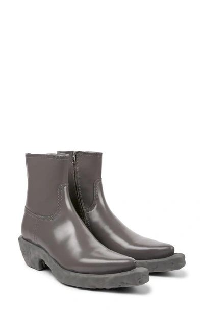 Camperlab Venga Western Boot In Medium_gray