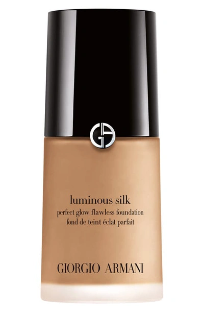 Armani Collezioni Armani Beauty Luminous Silk Natural Glow Foundation In 6 Medium/olive