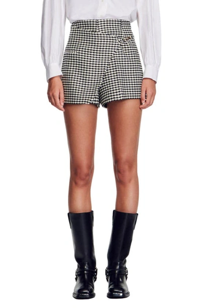 Sandro Houndstooth-pattern Wrap Shorts In Black/ White