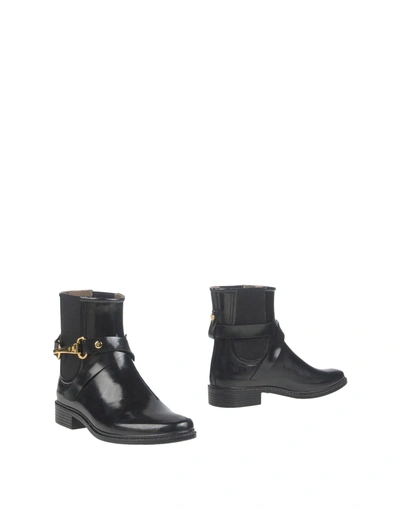 Burberry Ankle Boots In Black