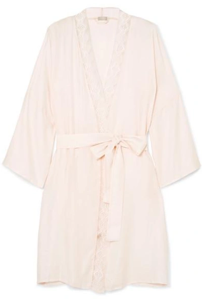 Hanro Liane Lace-trimmed Jacquard Robe In Pastel Pink