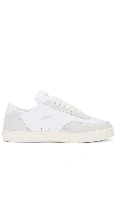 Nike Court Vintage Premium Sneaker In White