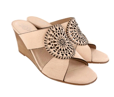 Brighton Rive Wedge In Natural In White