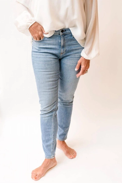 Askk Ny Mid Rise Jax Jean In West In Multi