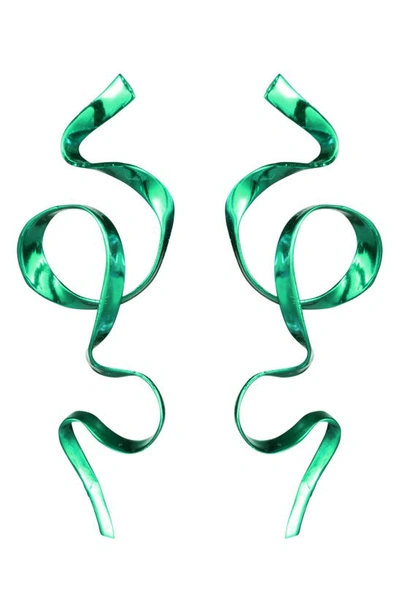 Sterling King Allegro Ribbon Drop Earrings In Emerald