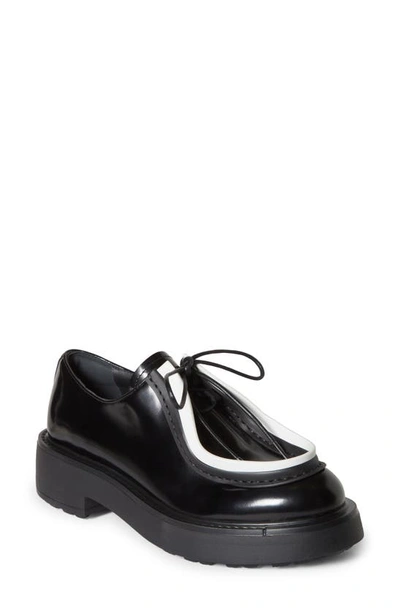 Prada Show Cutout Loafer In Black/ White