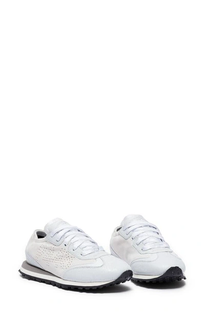 P448 Audry Sneaker In White