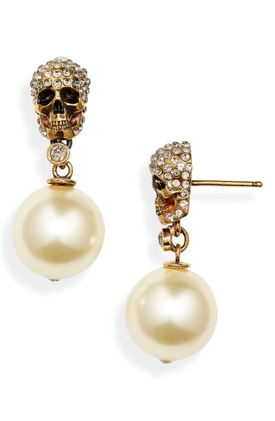 Alexander Mcqueen Swarovski Crystal Pavé Skull & Imitation Pearl Drop Earrings In 2375 Antique Gold - Pearl