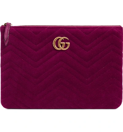 Gucci Gg Marmont 2.0 Matelasse Velvet Pouch - Pink In Fucsia/ Viola