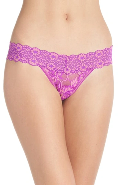 Hanky Panky Cross-dyed Signature Lace Low-rise Thong In Worc/ Fbls