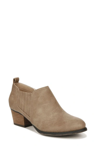 Lifestride Babe Zip Bootie In Mushroom