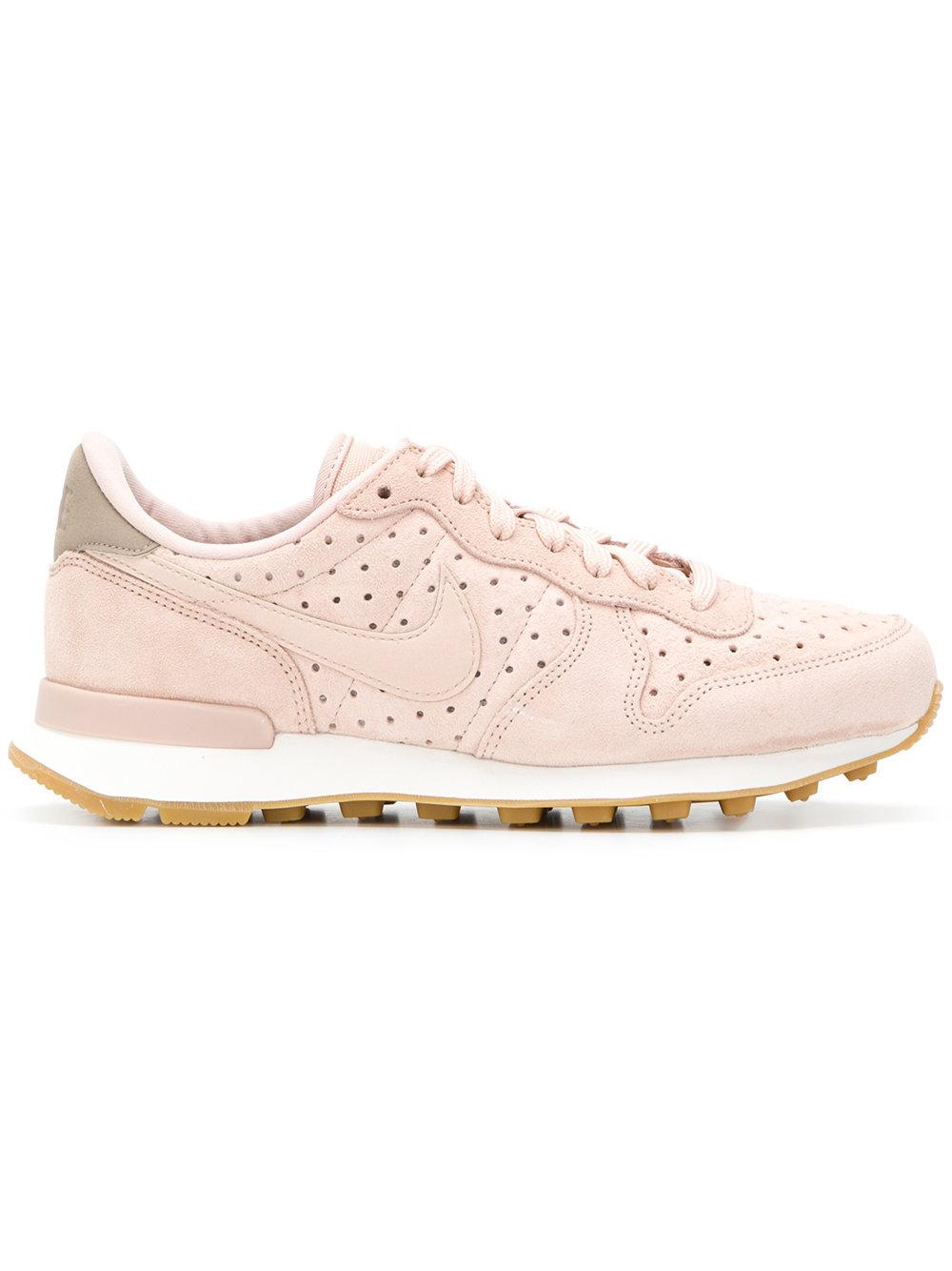 nike internationalist premium beige