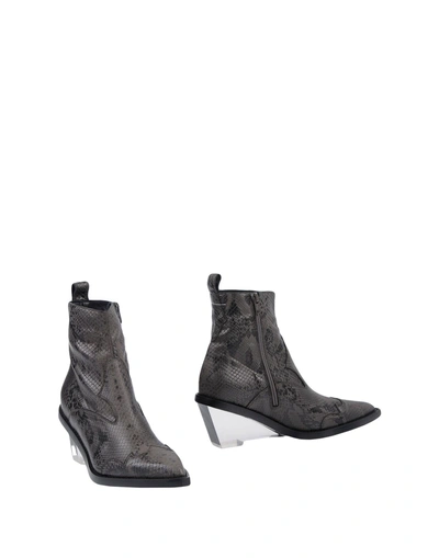 Mm6 Maison Margiela Ankle Boots In Lead