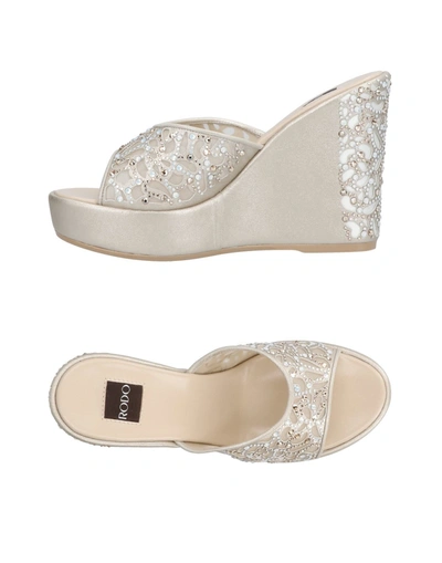 Rodo Sandals In Platinum