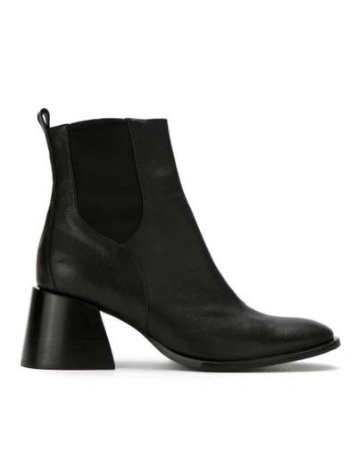 Alcaçuz Leather Dallas Boots In Black