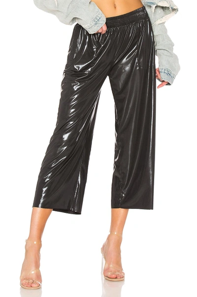 Norma Kamali Cropped Boyfriend Sweatpant In Black.