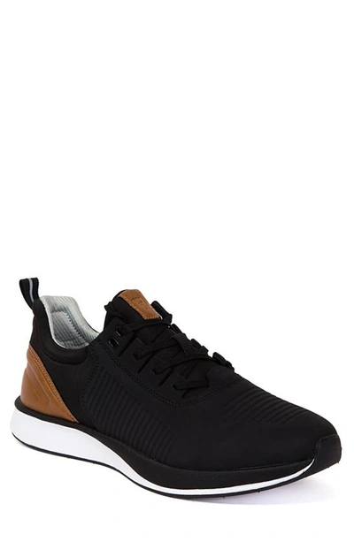 Deer Stags Cranston Water-repellant Sneaker In Black/ Brown