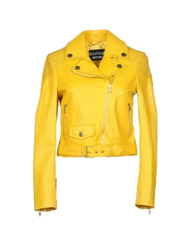 Boutique Moschino In Yellow