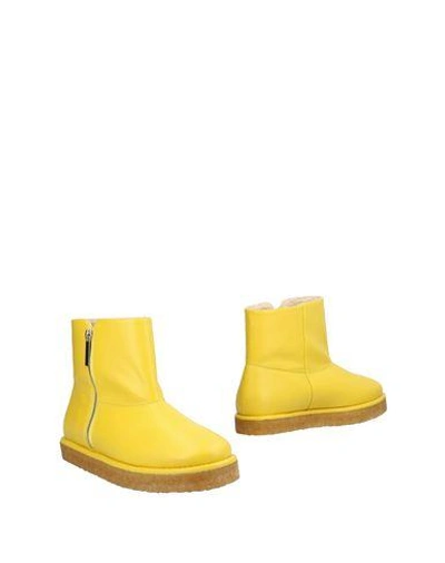 Stella Mccartney Ankle Boot In Yellow