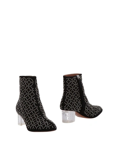 Alaïa Ankle Boot In Black